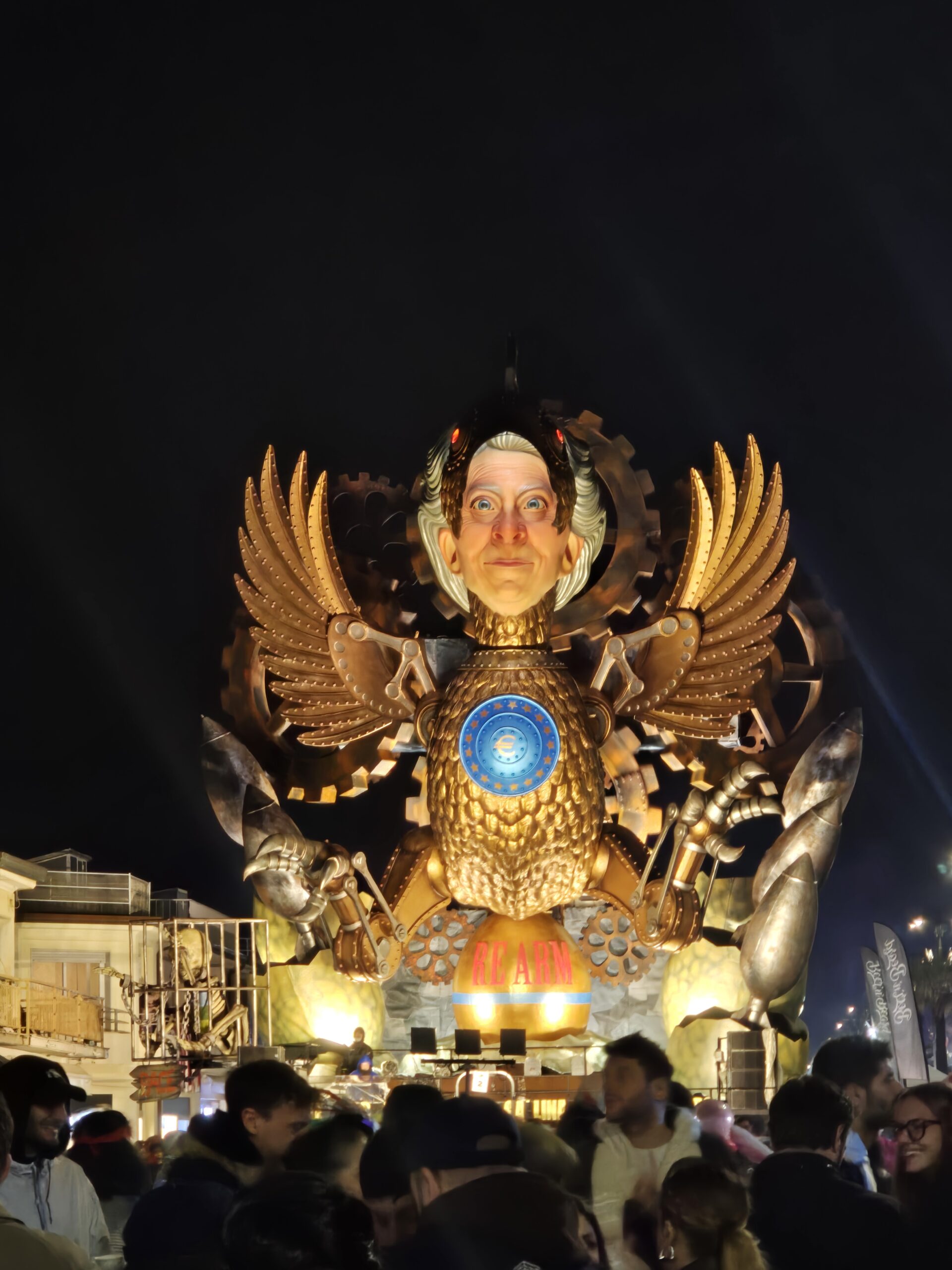 Viareggio. The Night the Street Became the Show.