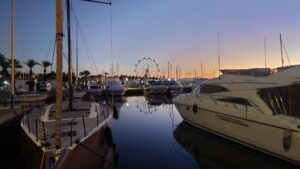 Benalmedena to Torremelinos at dawn.